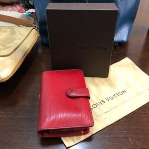 🔴SOLD🔴Louis Vuitton Wallet